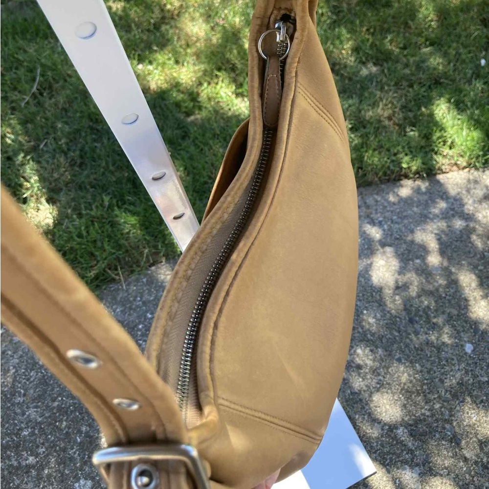 COACH vintage leather 9816 legacy bag - Picture 7 of 14